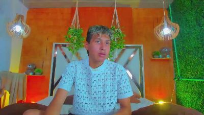 gaze_dream live cam on Cam4