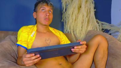 gaze_dream live cam on Cam4