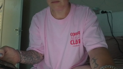 geakwijfie1988 live cam on Cam4