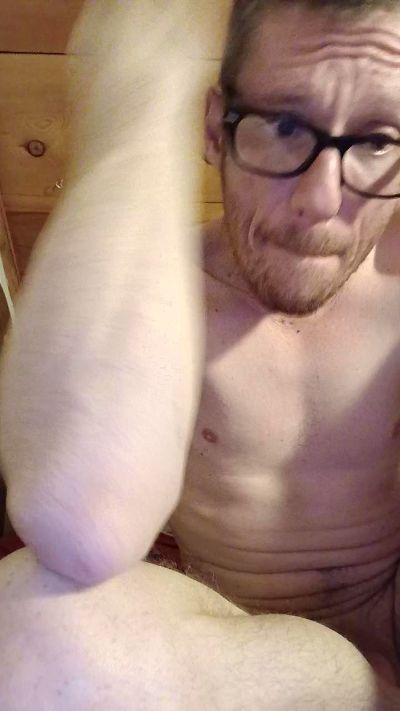 geekedout40 live cam on Cam4