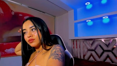 geneciss live cam on Cam4