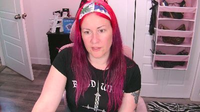 gennyrock live cam on Cam4