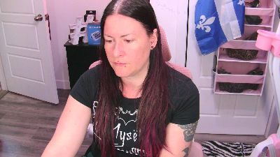 gennyrock live cam on Cam4