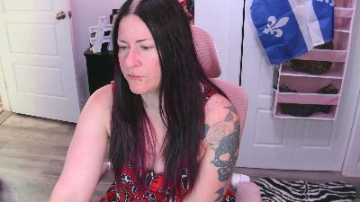 gennyrock live cam on Cam4