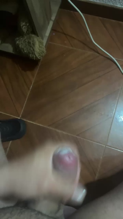 geovanny75 live cam on Cam4