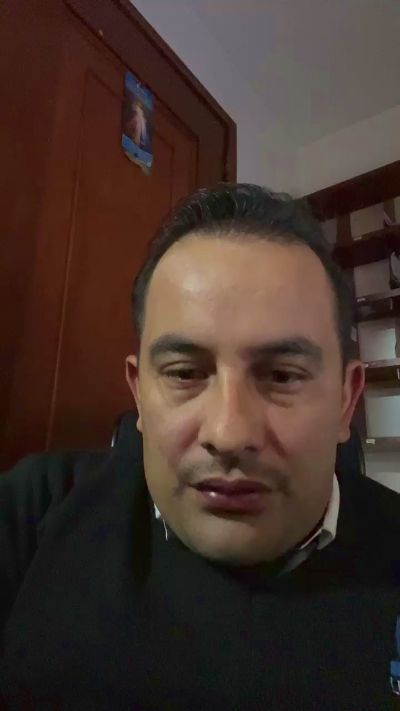 geovanny75 live cam on Cam4