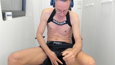ger_gayman1983 live cam on Cam4