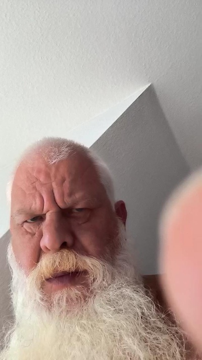 germanman66 live cam on Cam4