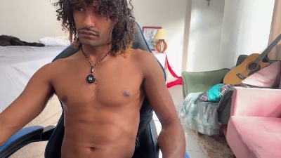 gerson229 live cam on Cam4