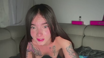 ggwatafashnele live cam on Cam4