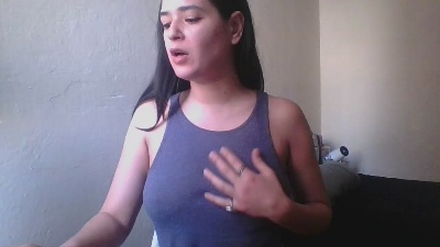 ghibligirl2 live cam on Cam4