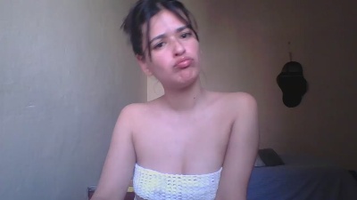 ghibligirl2 live cam on Cam4