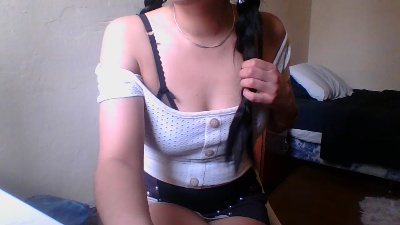 ghibligirl2 live cam on Cam4
