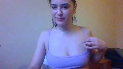 ghibligirl2 live cam on Cam4
