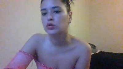 ghibligirl2 live cam on Cam4