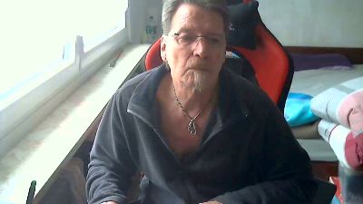 ghost345 live cam on Cam4
