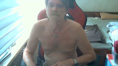 ghost345 live cam on Cam4