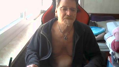 ghost345 live cam on Cam4