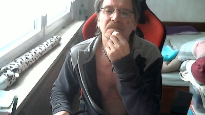 ghost345 live cam on Cam4