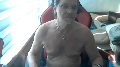 ghost345 live cam on Cam4