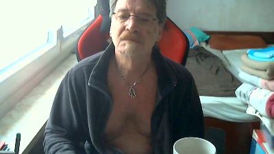 ghost345 live cam on Cam4
