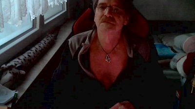 ghost345 live cam on Cam4