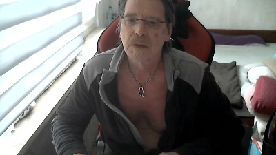 ghost345 live cam on Cam4