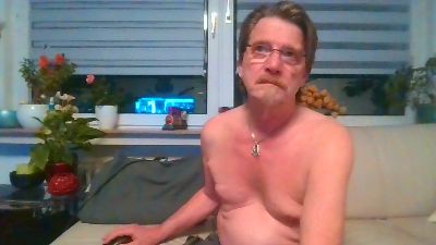 ghost345 live cam on Cam4