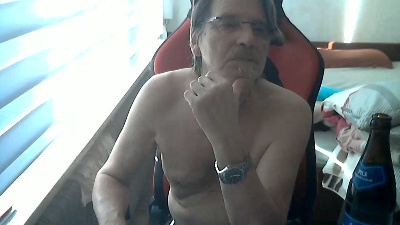 ghost345 live cam on Cam4