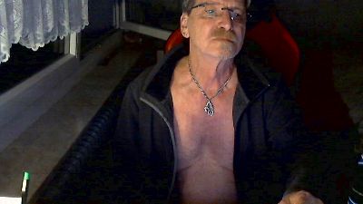ghost345 live cam on Cam4