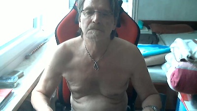 ghost345 live cam on Cam4