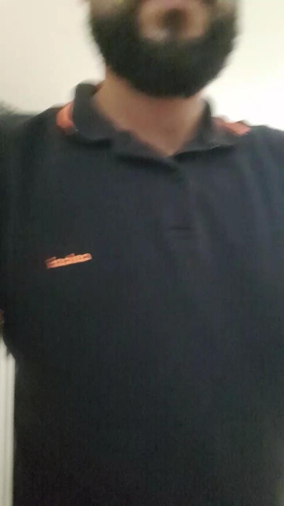 ghusantos30 live cam on Cam4
