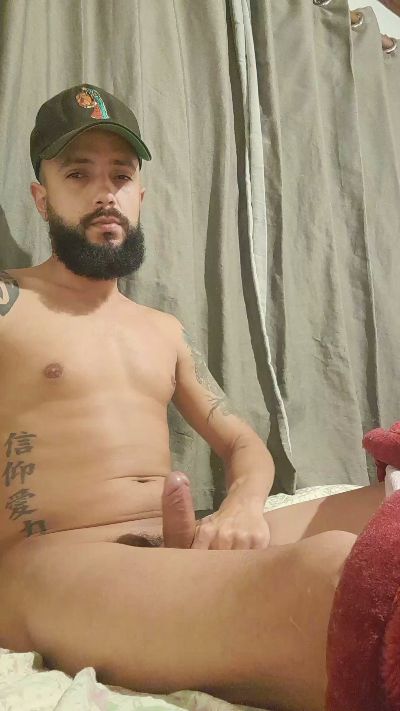 ghusantos30 live cam on Cam4