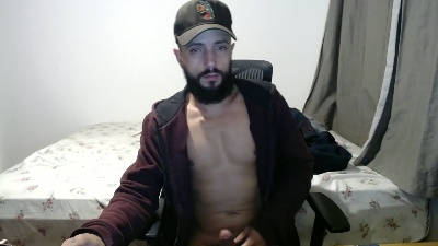 ghusantos30 live cam on Cam4