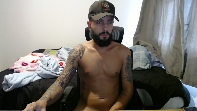 ghusantos30 live cam on Cam4
