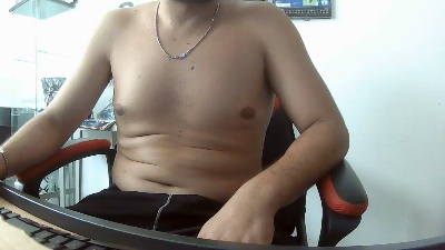 giaky4991 live cam on Cam4