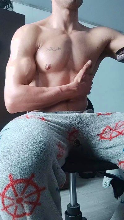 online nude cam Gianluca 33