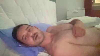 gianni799 live cam on Cam4