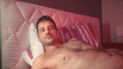 gianni799 live cam on Cam4
