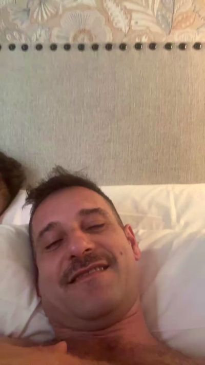 gianni799 live cam on Cam4