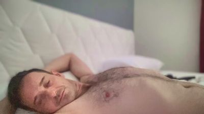 gianni799 live cam on Cam4