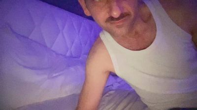 gianni799 live cam on Cam4