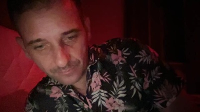 gianni799 live cam on Cam4