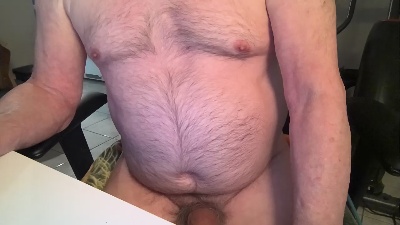 gilot24 live cam on Cam4