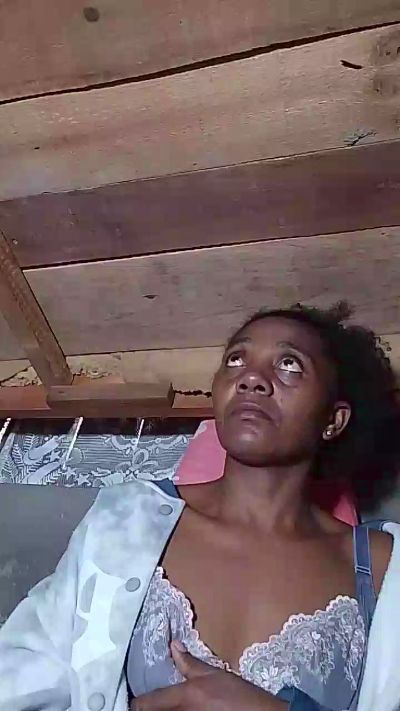 gina3 live cam on Cam4