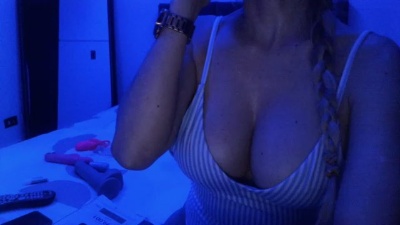 ginaweb live cam on Cam4