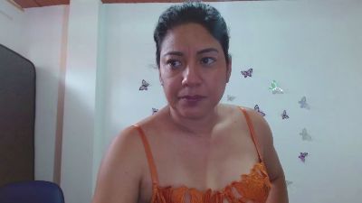 ginna_sanders live cam on Cam4