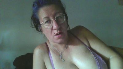 ginnygi live cam on Cam4