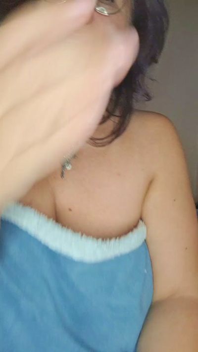 ginnygi live cam on Cam4