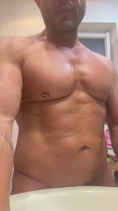 giorgio200 live cam on Cam4